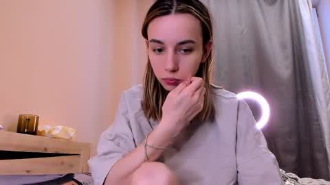 nelly_yy online show from 02-02-25, 12:57