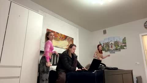 nelly_yy online show from 02-08-25, 01:44