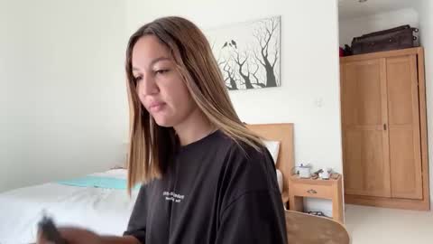 Nelly online show from 11-21-25, 03:38