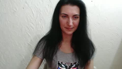 Snapshot of nensyfay_ chatting on 01-18-25, 07:48 Nensy online show from 01-18-25, 07:48