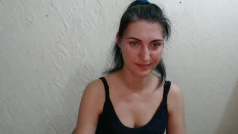 Snapshot of nensyfay_ chatting on 02-02-25, 12:09 Nensy online show from 02-02-25, 12:09
