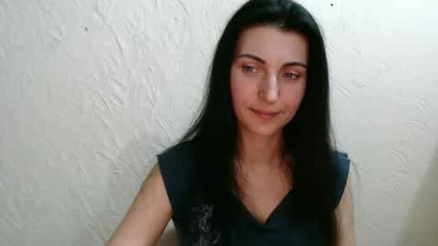 Snapshot of nensyfay_ chatting on 02-15-25, 12:37 Nensy online show from 02-15-25, 12:37