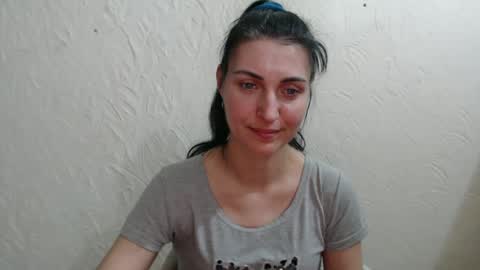 Snapshot of nensyfay_ chatting on 03-01-25, 12:17 Nensy online show from 03-01-25, 12:17