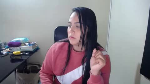 Snapshot of neny445 chatting on 02-08-25, 01:33 kelly lopez online show from 02-08-25, 01:33