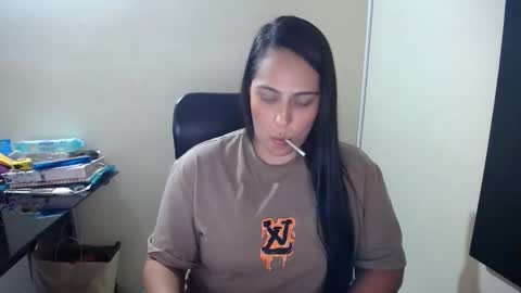 Snapshot of neny445 chatting on 02-12-25, 06:30 kelly lopez online show from 02-12-25, 06:30