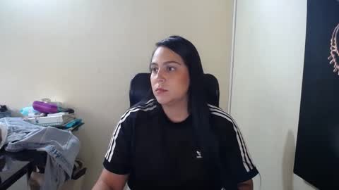 Snapshot of neny445 chatting on 02-20-25, 01:30 kelly lopez online show from 02-20-25, 01:30