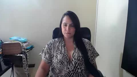 Snapshot of neny445 chatting on 02-26-25, 06:54 kelly lopez online show from 02-26-25, 06:54
