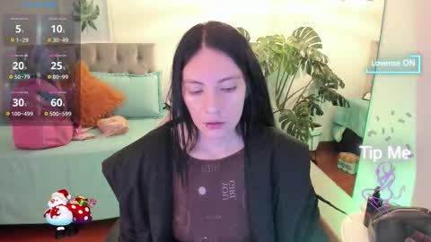 Sarah  online show from 12-20-25, 03:13