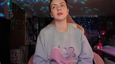 Snapshot of nerdy_squirty chatting on 01-25-25, 07:06 NerdySquirty online show from 01-25-25, 07:06