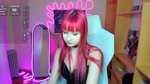 Snapshot of nessadarkk chatting on 09-18-25, 01:40 Amami online show from 09-18-25, 01:40