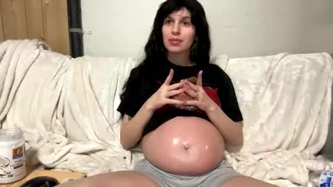 NessaLovesYouMore online show from 03-08-25, 10:54