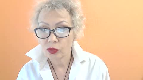 NessyJenixs online show from 10-17-25, 07:55