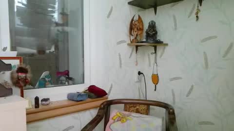 Snapshot of nettie_allie chatting on 12-01-25, 12:21 Nettie Allie online show from 12-01-25, 12:21