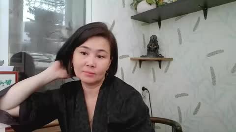 Nettie Allie online show from 12-18-25, 09:04