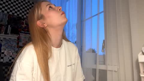 Snapshot of nevanadler chatting on 02-21-26, 02:51 Nika online show from 02-21-26, 02:51