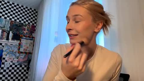 Snapshot of nevanadler chatting on 02-23-26, 01:08 Nika online show from 02-23-26, 01:08