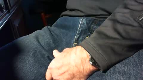 Snapshot of nevrsaynevr2000 chatting on 01-27-25, 03:39 nevrsaynevr2000 online show from 01-27-25, 03:39