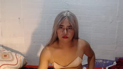 new_asian_ts online show from 10-18-25, 06:26