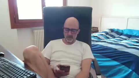 simi online show from 04-11-26, 12:31