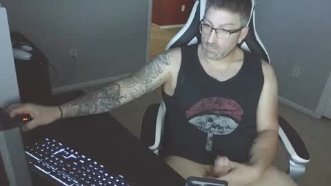 Snapshot of newevo chatting on 10-01-25, 09:43 newevo online show from 10-01-25, 09:43