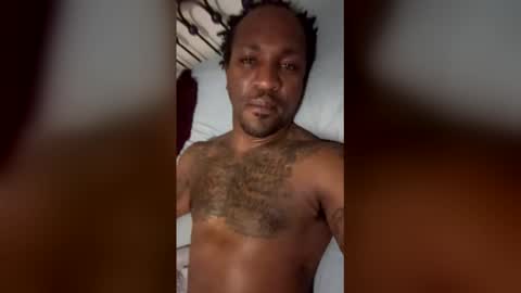 Snapshot of newsong2301 chatting on 02-20-26, 06:37 newsong2301 online show from 02-20-26, 06:37