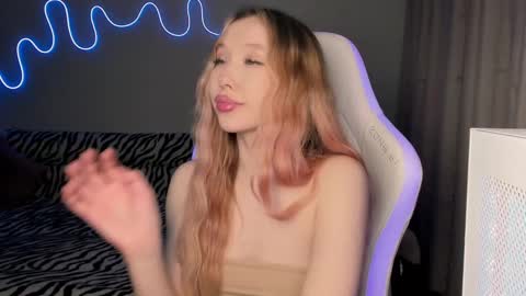 Mina online show from 02-27-25, 04:21