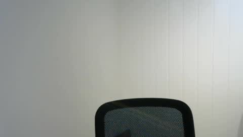 Snapshot of nezvers chatting on 02-06-25, 06:46 YouPick online show from 02-06-25, 06:46