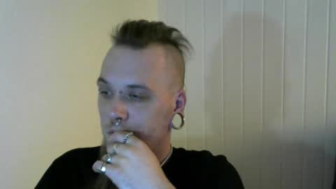 Snapshot of nezvers chatting on 02-07-25, 09:58 YouPick online show from 02-07-25, 09:58