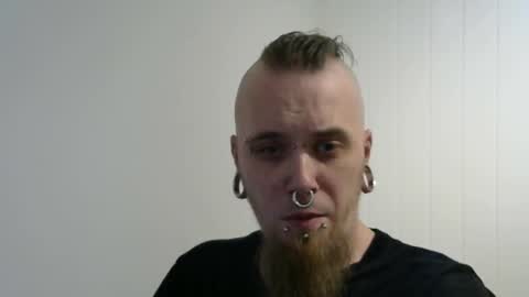 Snapshot of nezvers chatting on 02-17-25, 06:26 YouPick online show from 02-17-25, 06:26