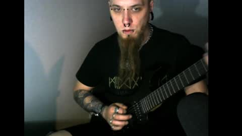 Snapshot of nezvers chatting on 03-07-25, 03:08 YouPick online show from 03-07-25, 03:08