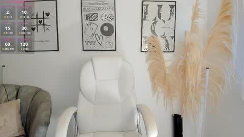 Nia online show from 10-14-25, 01:01