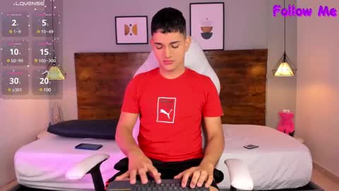 Niall  online show from 02-11-25, 01:20