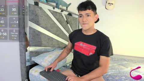 Niall  online show from 11-30-25, 07:51