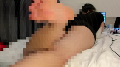 Kim online show from 03-07-25, 11:27