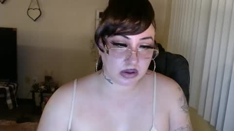 Snapshot of niccibaby chatting on 03-04-25, 12:50 Nicci babyyy online show from 03-04-25, 12:50