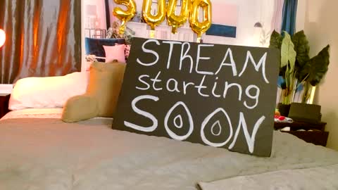 Snapshot of niceandsavvy chatting on 09-21-25, 05:42 NICE AND SAVVY online show from 09-21-25, 05:42