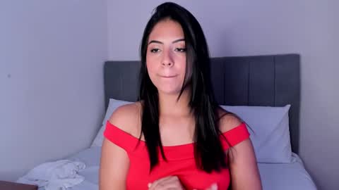 Julieta online show from 12-19-24, 05:18