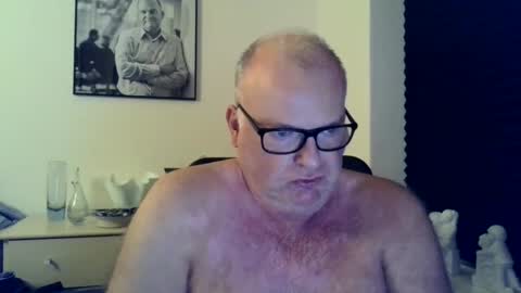 Snapshot of nicexxdane chatting on 12-22-24, 04:39 nicexxdane online show from 12-22-24, 04:39