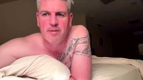 nick578320 online show from 10-17-25, 01:35