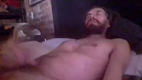 Snapshot of nick_943650 chatting on 10-18-25, 02:18 nick vilanova online show from 10-18-25, 02:18