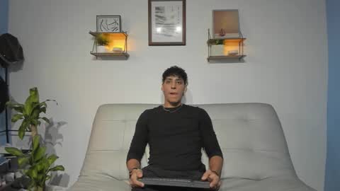 nick_nova online show from 11-01-25, 05:37