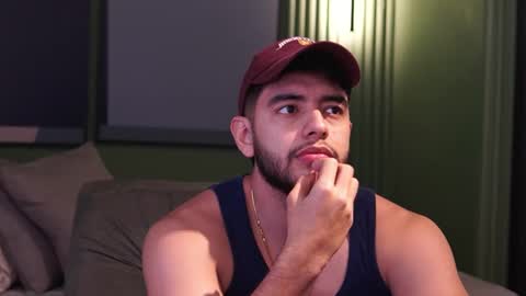 Snapshot of nick_vans chatting on 09-18-25, 02:41 Jhohan online show from 09-18-25, 02:41