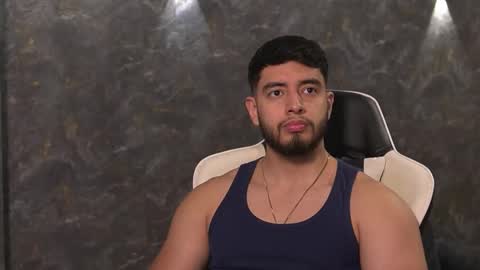 Snapshot of nick_vans chatting on 09-21-25, 04:19 Jhohan online show from 09-21-25, 04:19