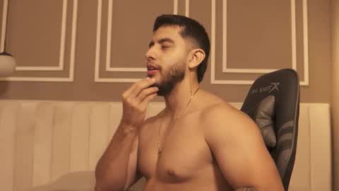 Snapshot of nick_vans chatting on 10-16-25, 12:33 Jhohan online show from 10-16-25, 12:33