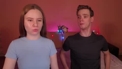 Snapshot of nickandmolly chatting on 02-09-25, 05:01 nick and molly online show from 02-09-25, 05:01