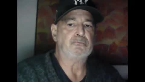 Snapshot of nickincali chatting on 12-17-24, 02:11 nickincali online show from 12-17-24, 02:11