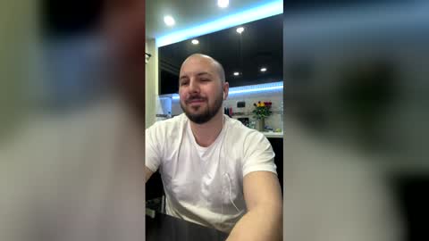 Snapshot of nickolas22 chatting on 02-14-26, 12:51 Julian online show from 02-14-26, 12:51