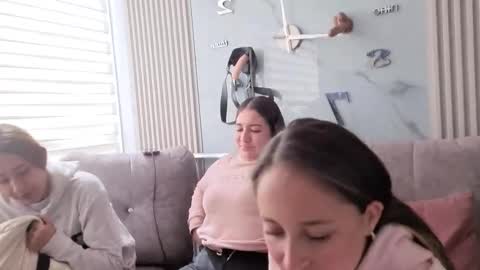 nicky_as online show from 12-16-25, 02:22