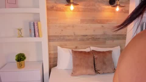 Nicky  online show from 11-05-25, 02:44