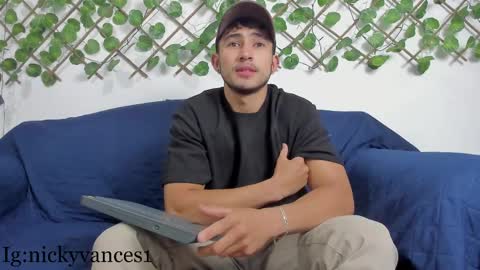 nicky online show from 03-07-25, 08:11